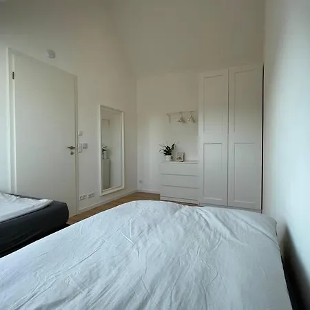 Lägenhet Gaestehaus Stoll - 3 Schlafzimmer, Nahe Flughafen & Messe *